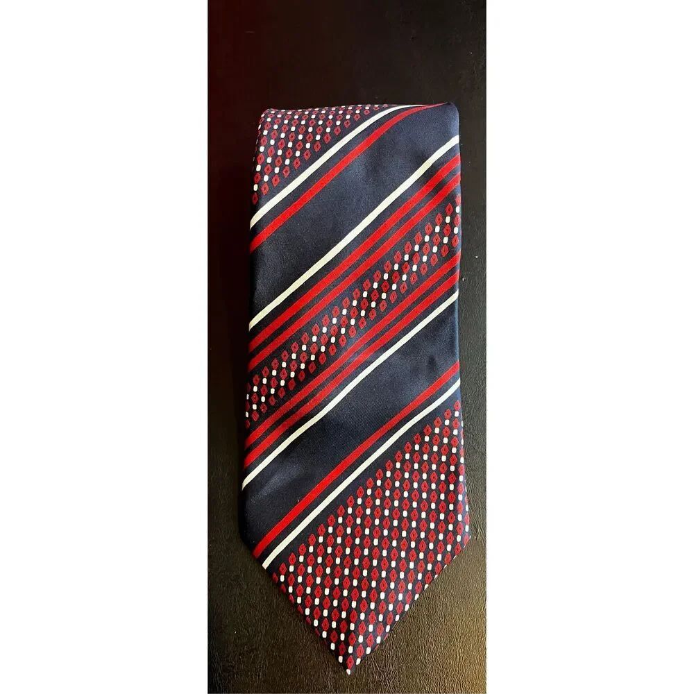 Bamberger’s vintage multi pattern print tie
